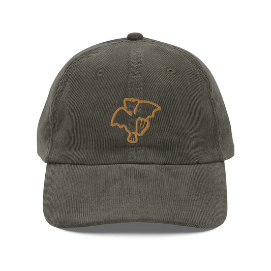 Gorra de pana vintage con logos bordados
